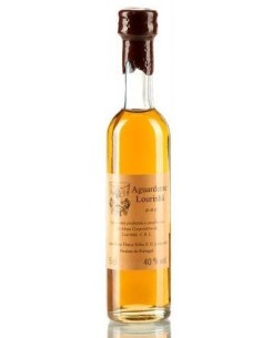 Aguardente DOC Lourinh&atilde; Emb. Madeira 50ml | Adega Cooperativa Lourinh&atilde;